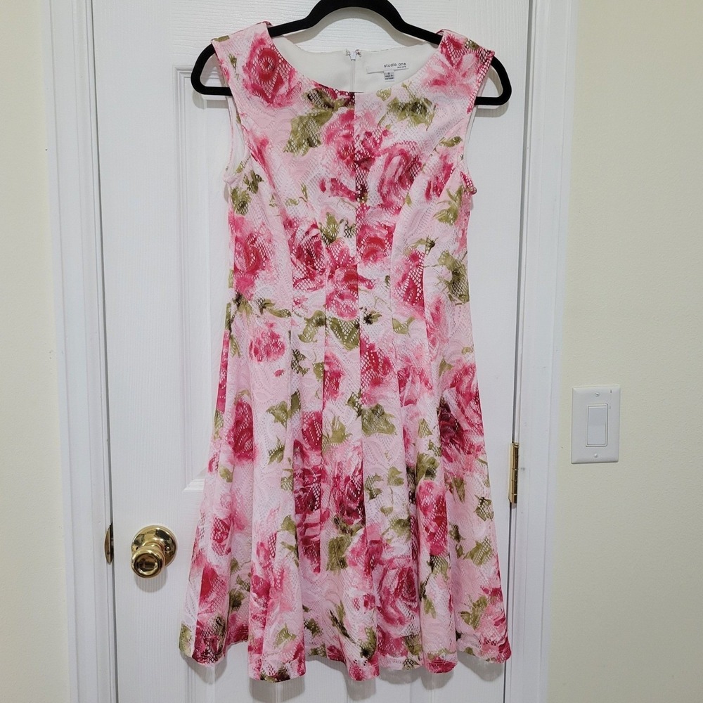 Studio‎ One New York Pink Rose Floral Lace Fit & Flare Dress Size 8 Sleeveless